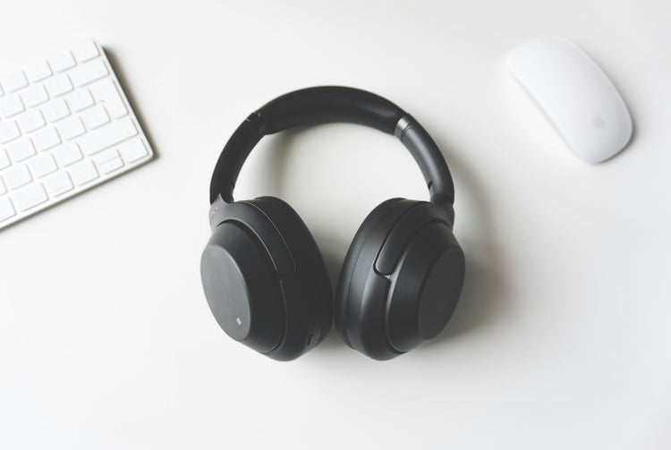 HyperX Cloud III Wireless Gaming Headset